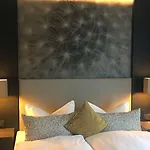 克兰兹公园酒店 4*
