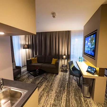 Kranz Parkhotel فندق 4*