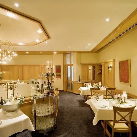Отель Kranz Parkhotel Зигбург