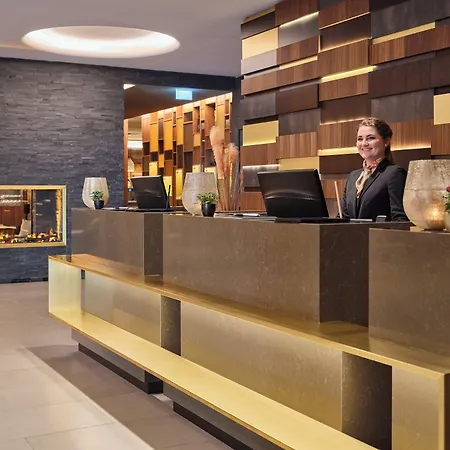 Отель Kranz Parkhotel Зигбург
