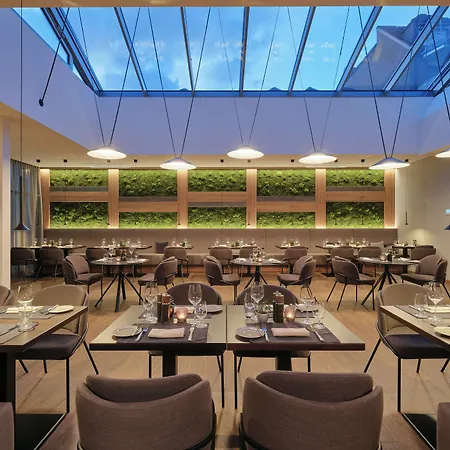 Kranz Parkhotel Отель Зигбург