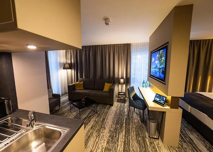 Kranz Parkhotel فندق 4*