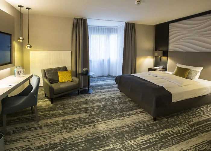 Kranz Parkhotel 4* سيغبورغ